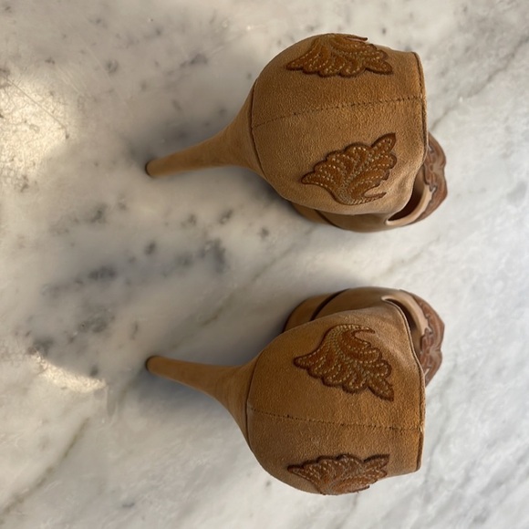 Charlotte Olympia party shoes - Picture 3 of 5